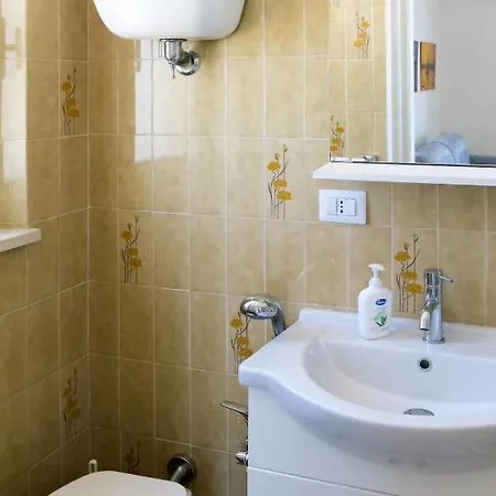 Апартаменты Locazione Turistica Ferienwohnung *